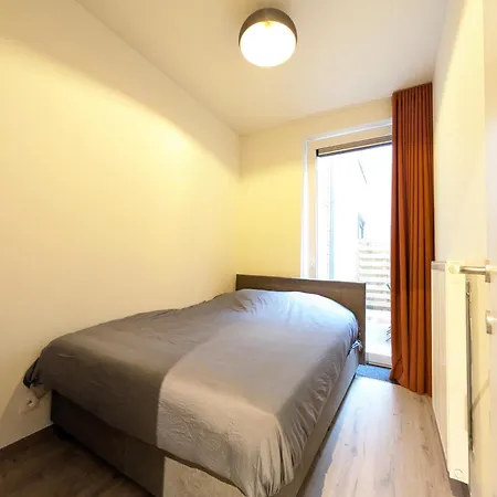 New Modern In The Heart Of T73 オステンド
