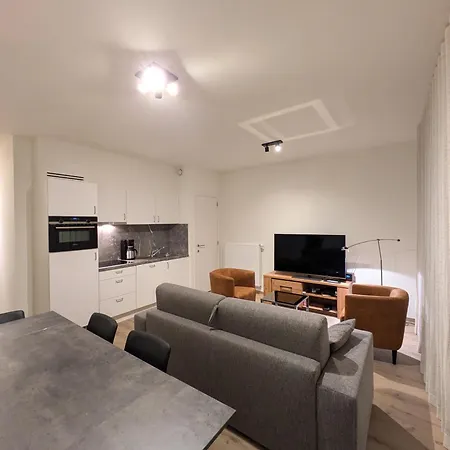 New Modern In The Heart Of T73 アパート *